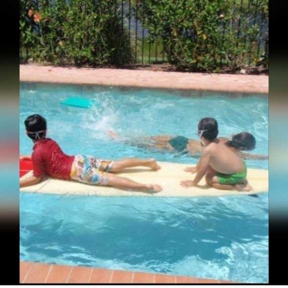 We started selling on Poshmark as " AWE" Aiden, Wana and Eamon! - Picture 1 of 16